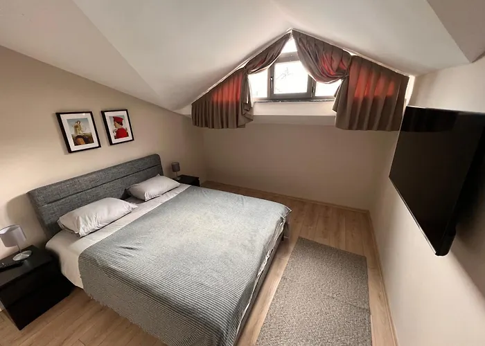 Brand New Luxury In Villa *