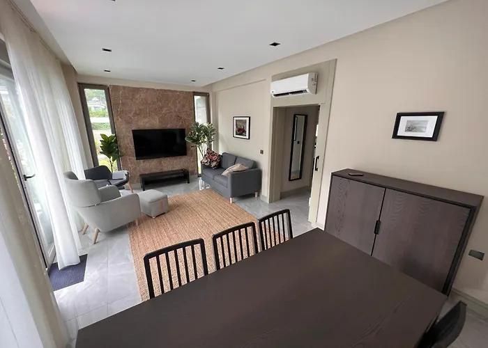 Brand New Luxury In Villa